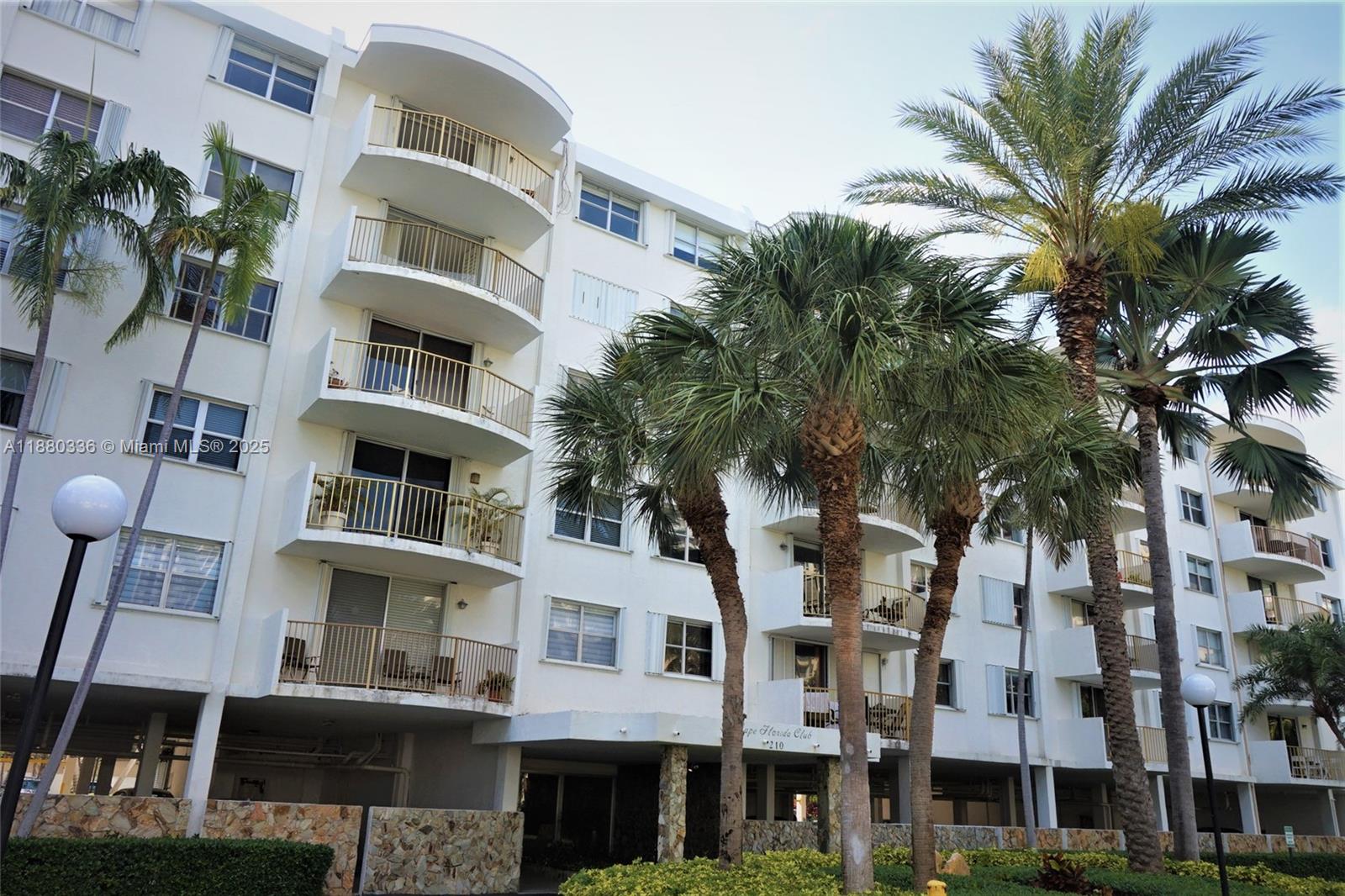 CAPE FLORIDA CLUB CONDO P - Residential Lease