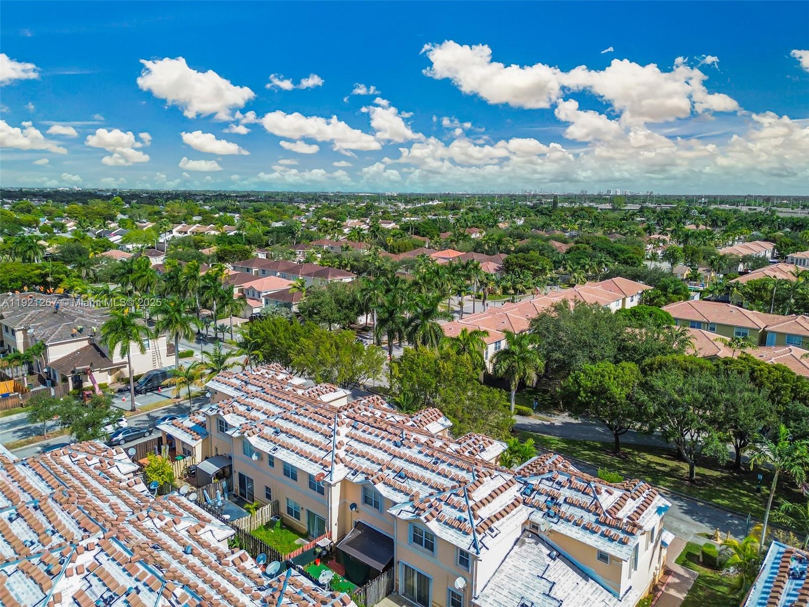 KENDALL BREEZE - Residential