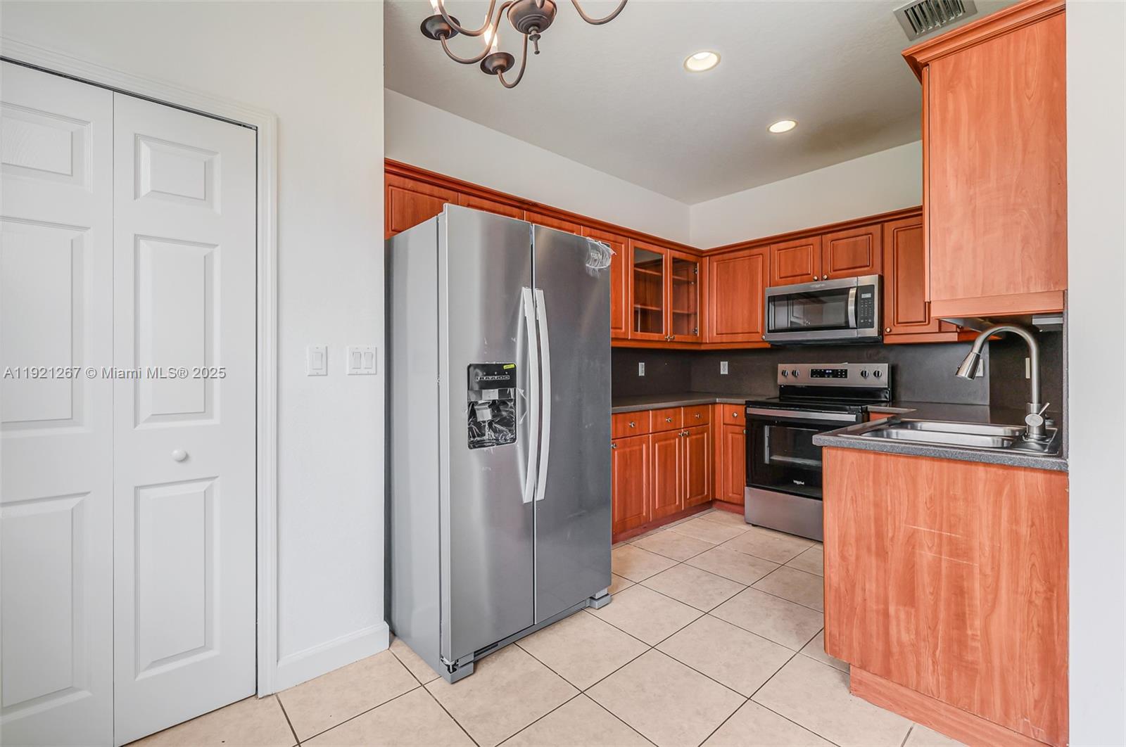 KENDALL BREEZE - Residential