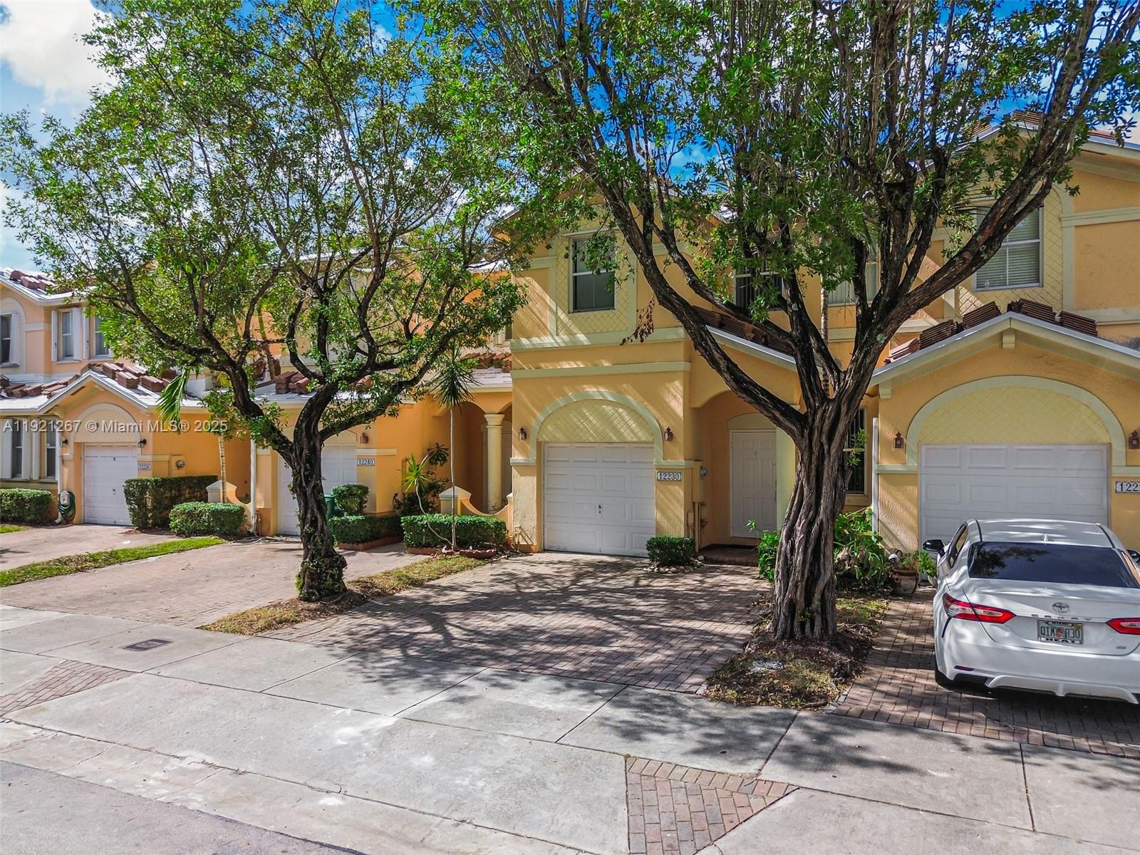 KENDALL BREEZE - Residential