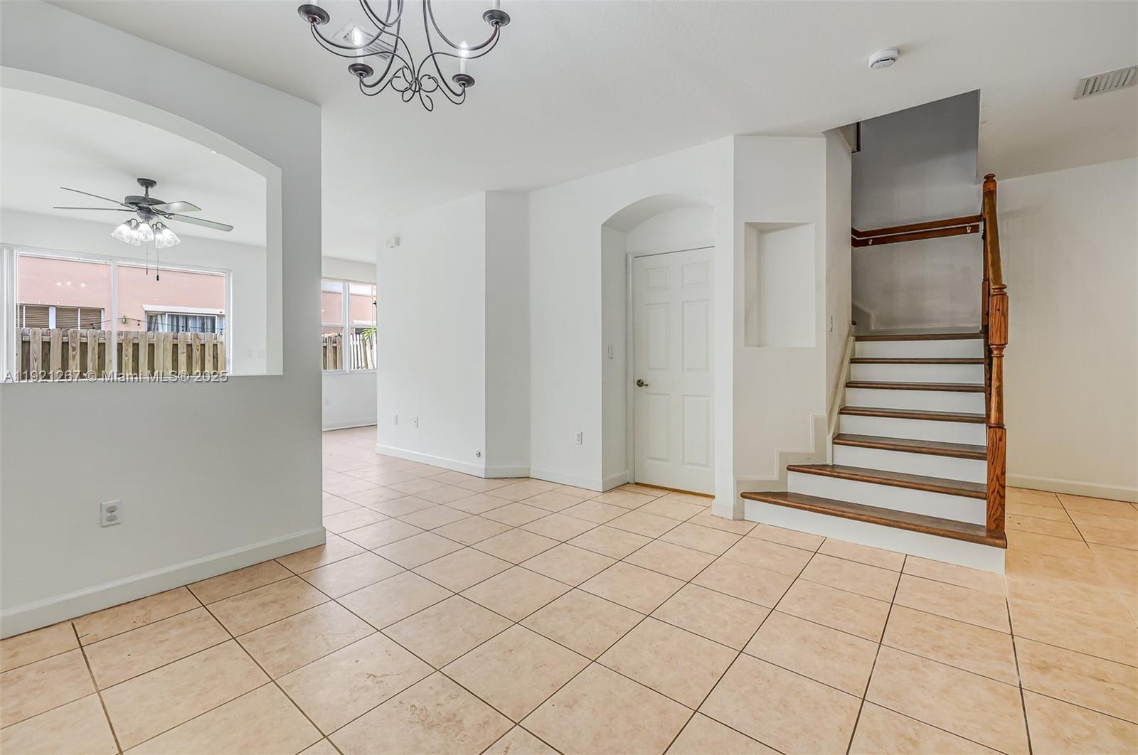 KENDALL BREEZE - Residential