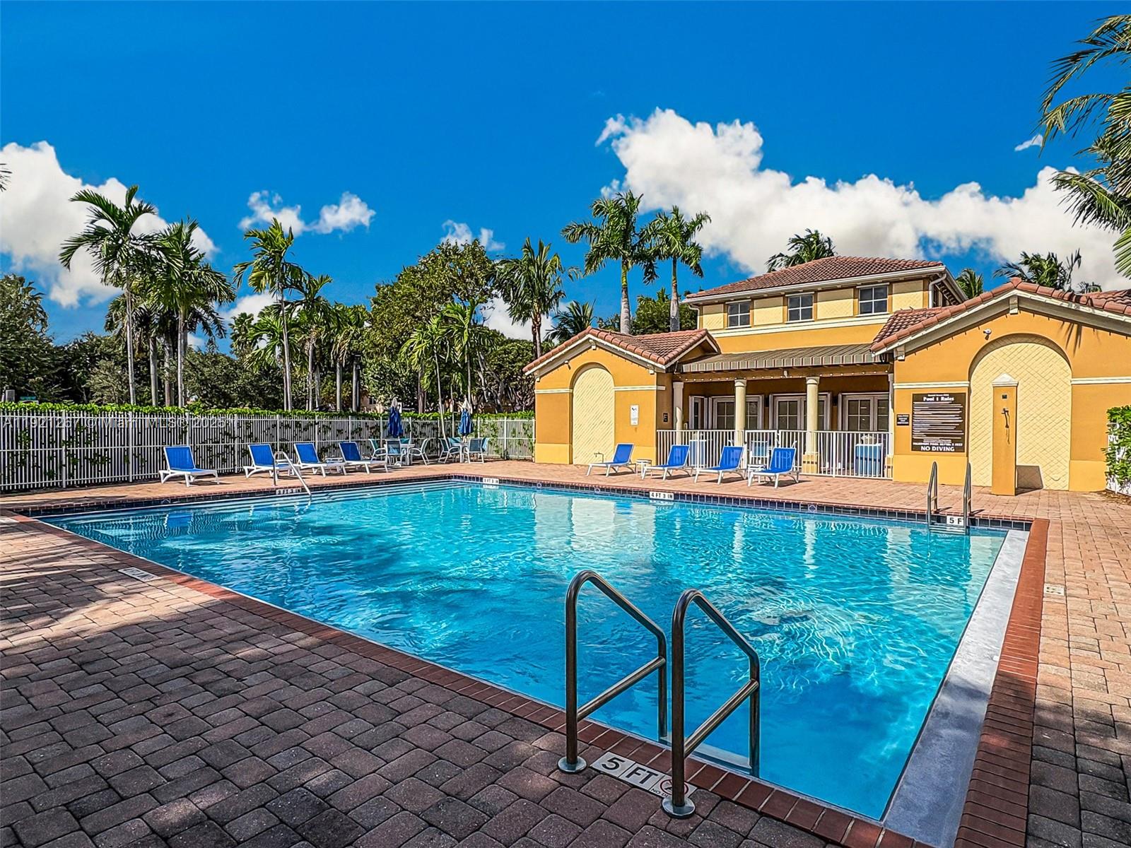 KENDALL BREEZE - Residential