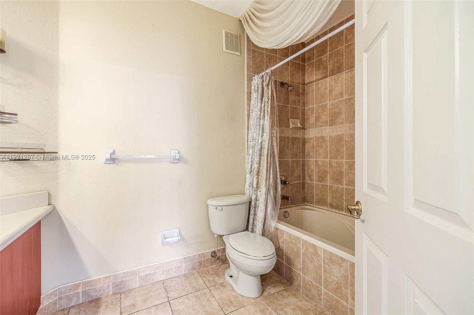 KENDALL BREEZE - Residential