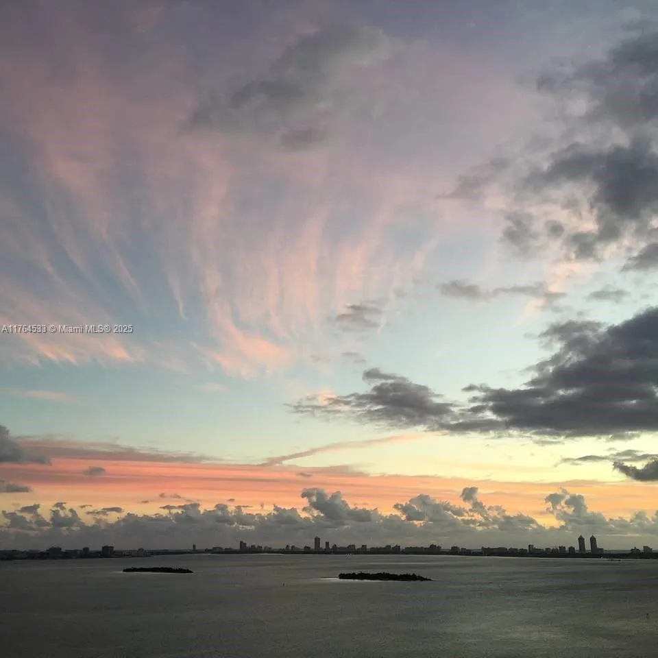 Miami, Florida 33137, United States, 1 Bedroom Bedrooms, ,2 BathroomsBathrooms,Residential,Active,89245