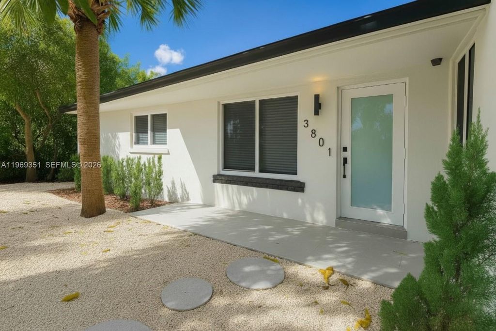 Photo of 3801 NE 16th Ter, Oakland Park, FL 33334 (MLS # A11969351)