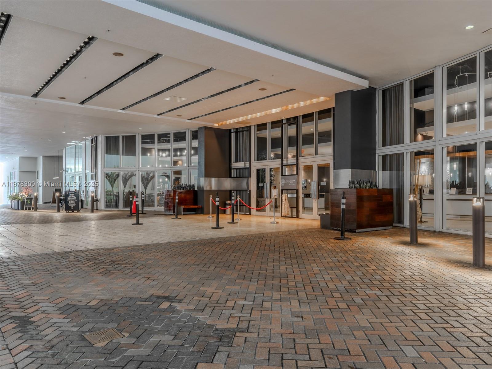 INFINITY AT BRICKELL COND - Residential Lease