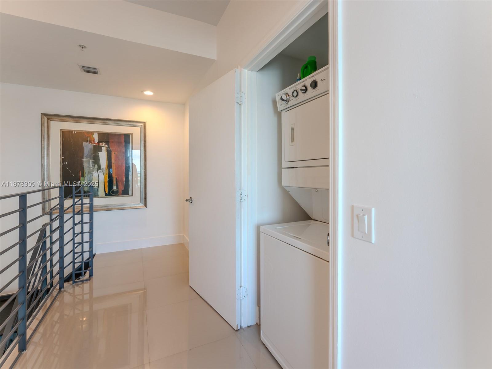 INFINITY AT BRICKELL COND - Residential Lease