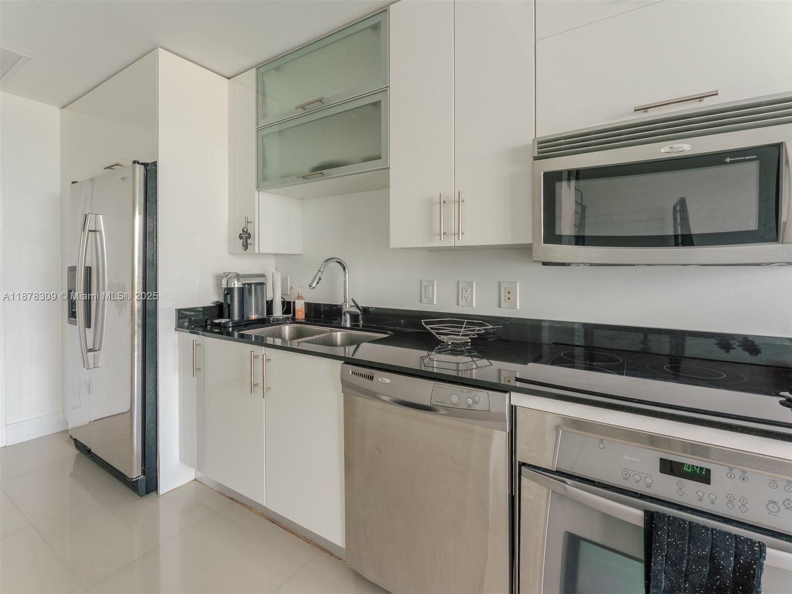 INFINITY AT BRICKELL COND - Residential Lease