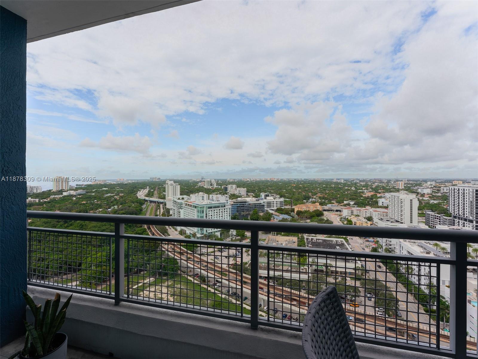 INFINITY AT BRICKELL COND - Residential Lease