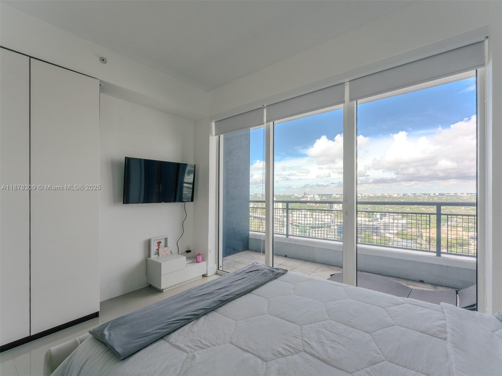 INFINITY AT BRICKELL COND - Residential Lease