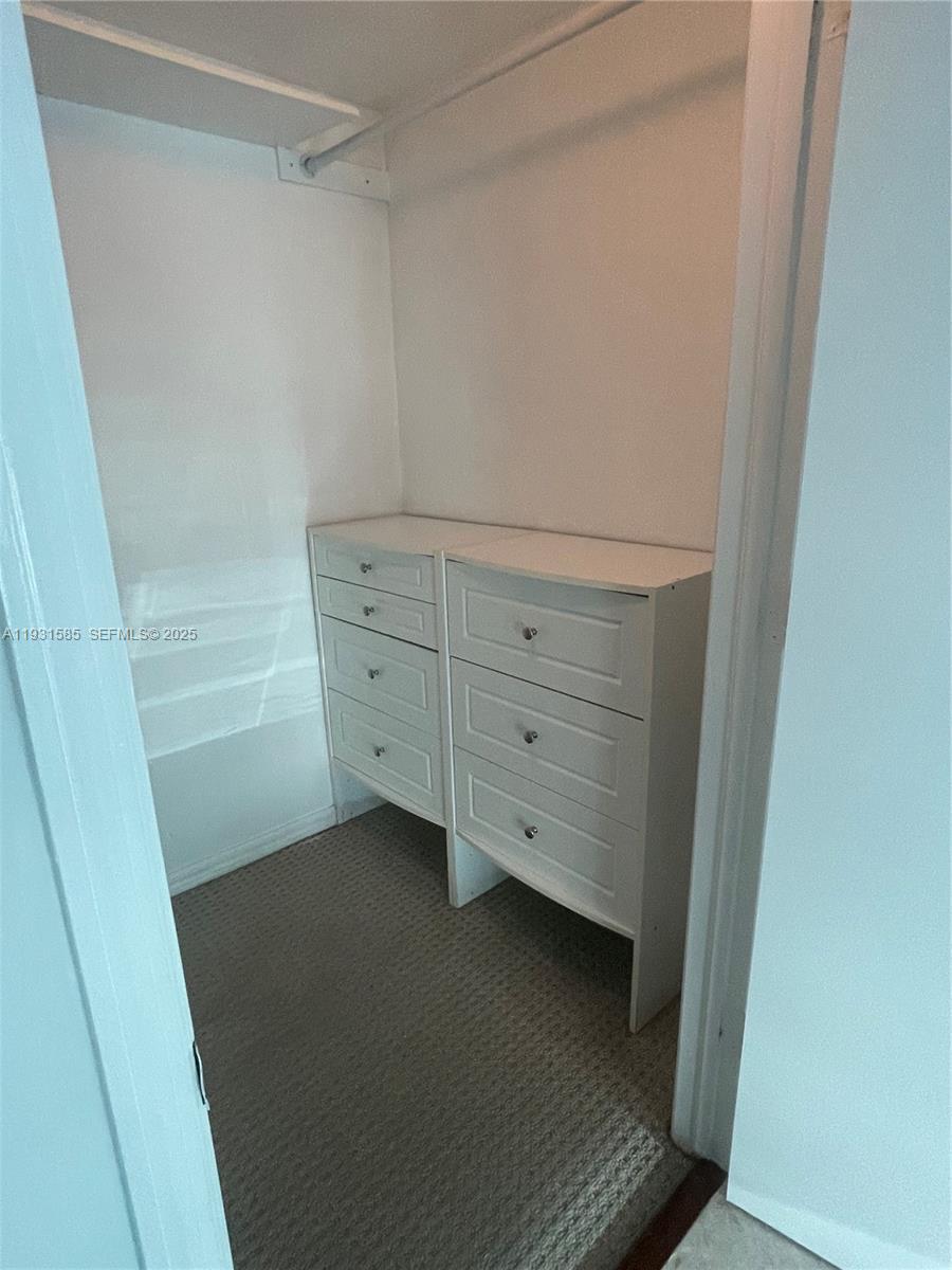 500 BRICKELL EAST CONDO - Residential Lease