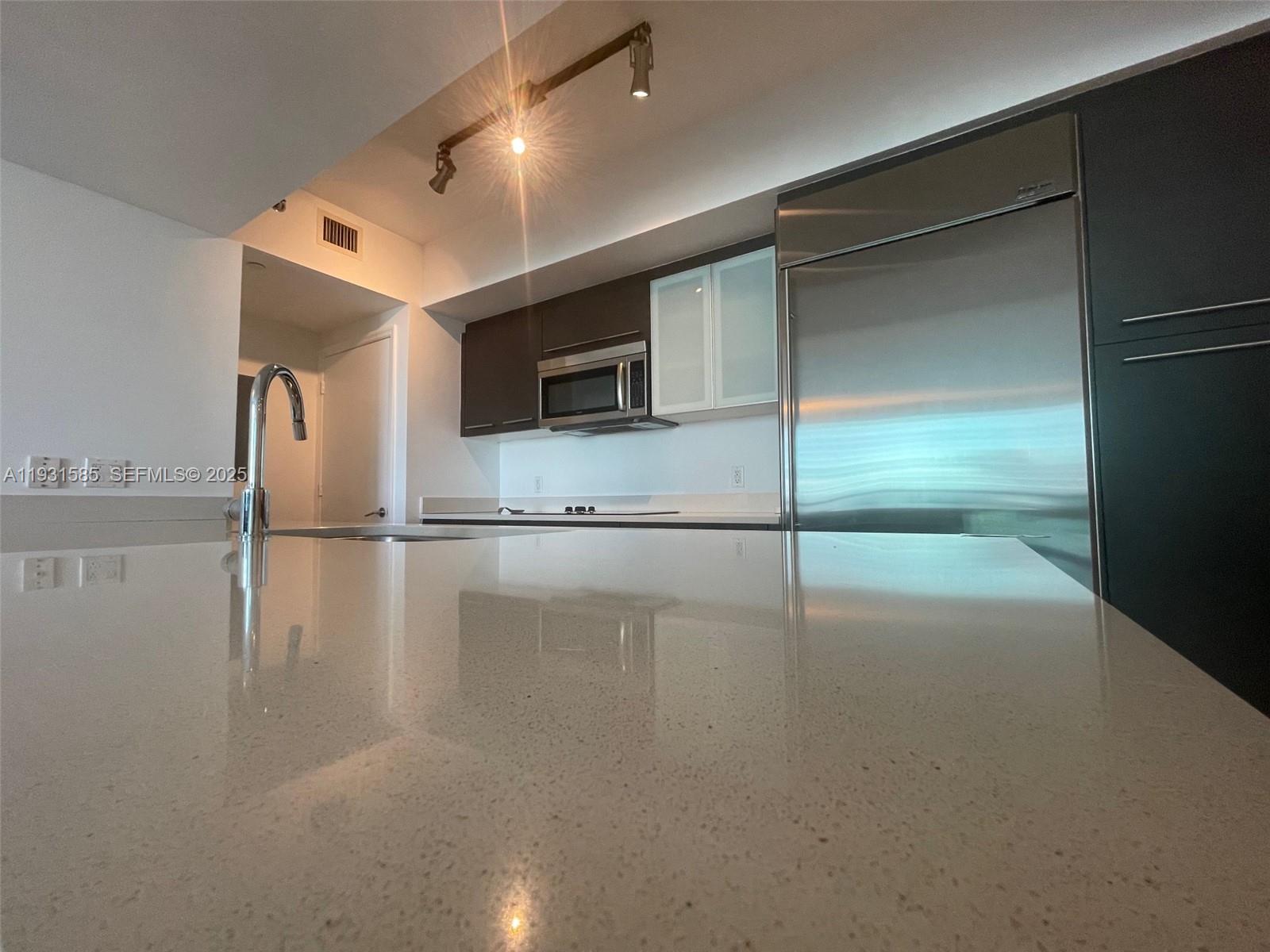 500 BRICKELL EAST CONDO - Residential Lease
