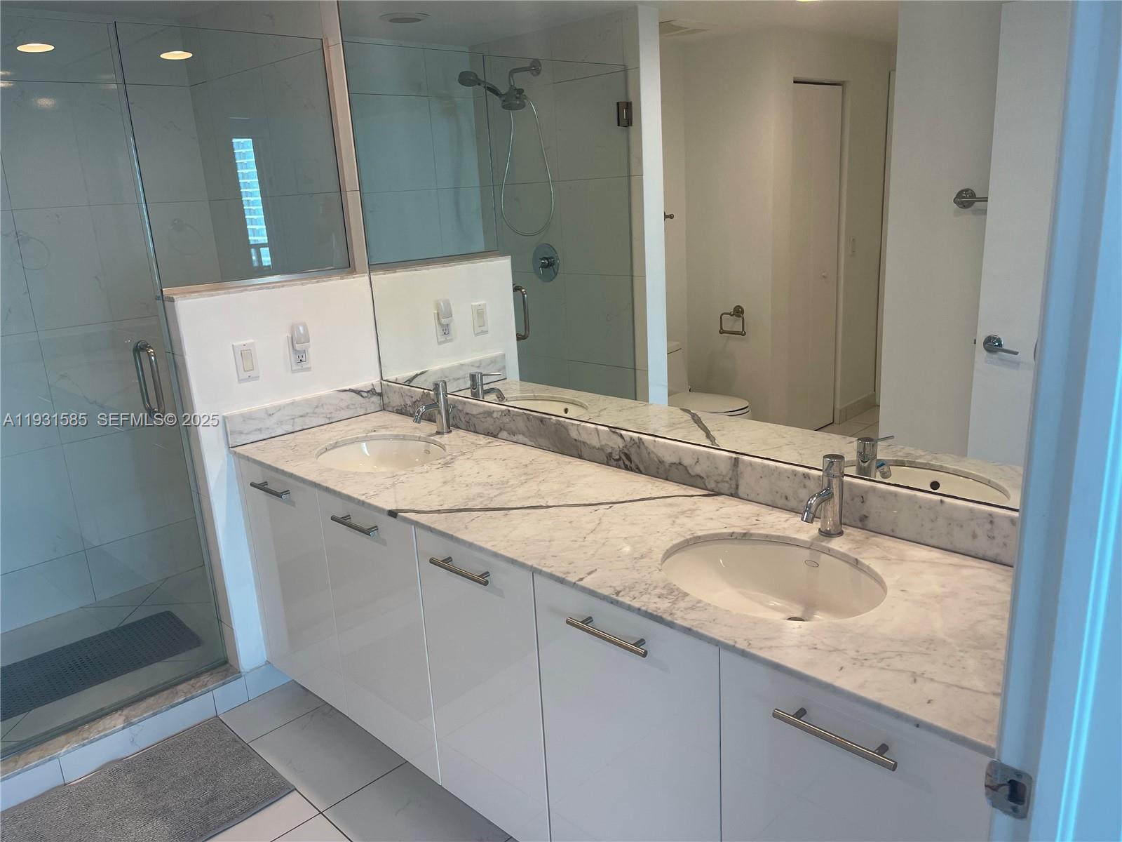 500 BRICKELL EAST CONDO - Residential Lease