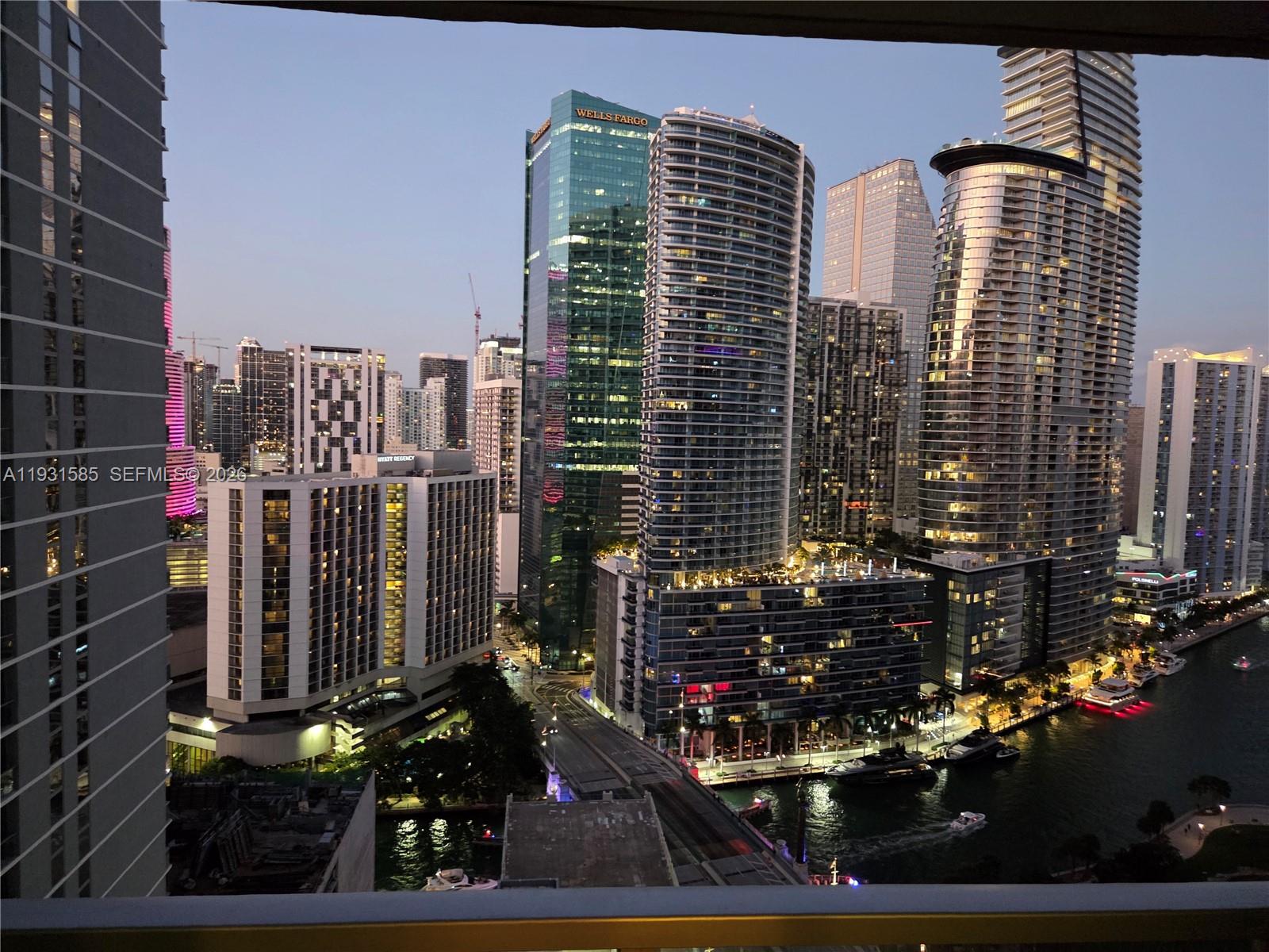 500 Brickell Ave 3105