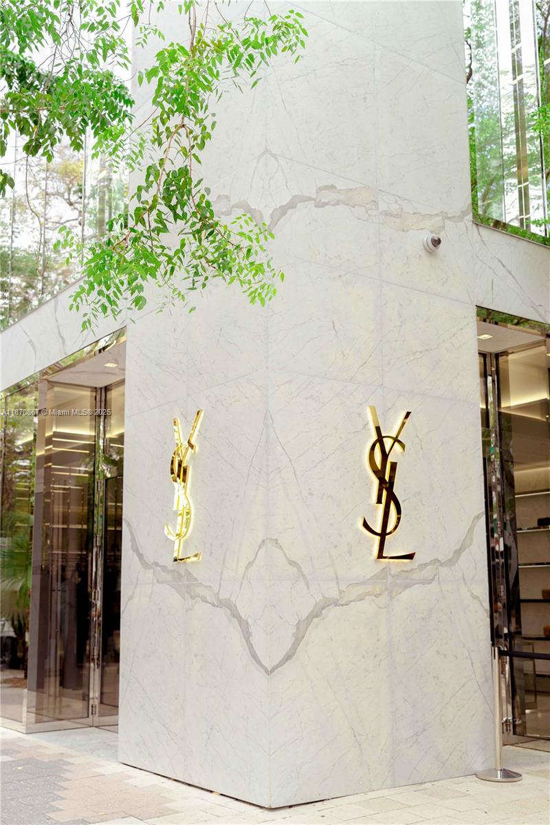 ALTA VISTA - Residential