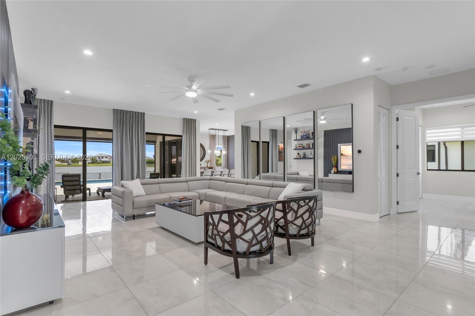 TUSCAN ISLES - Residential