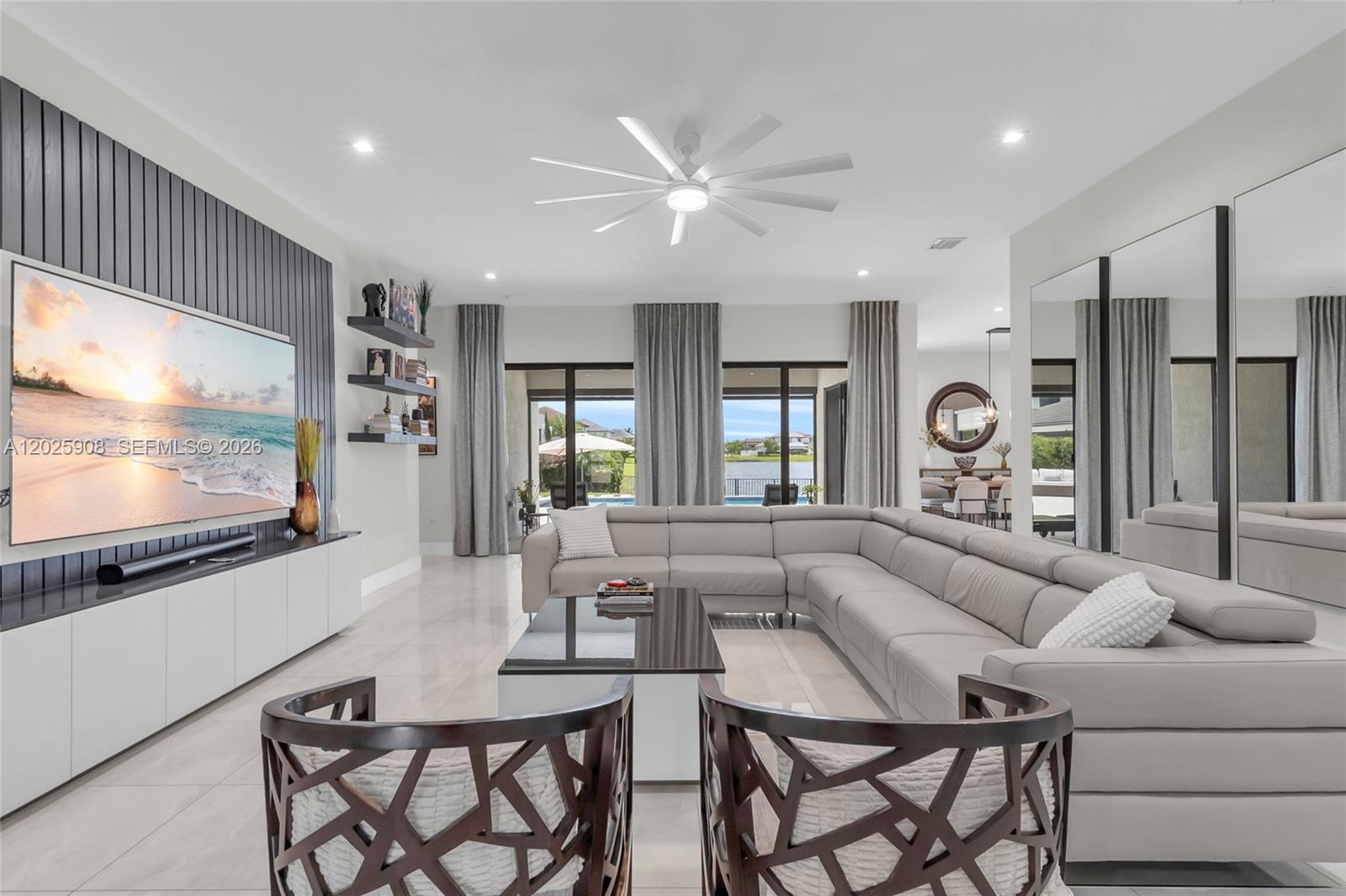 TUSCAN ISLES - Residential