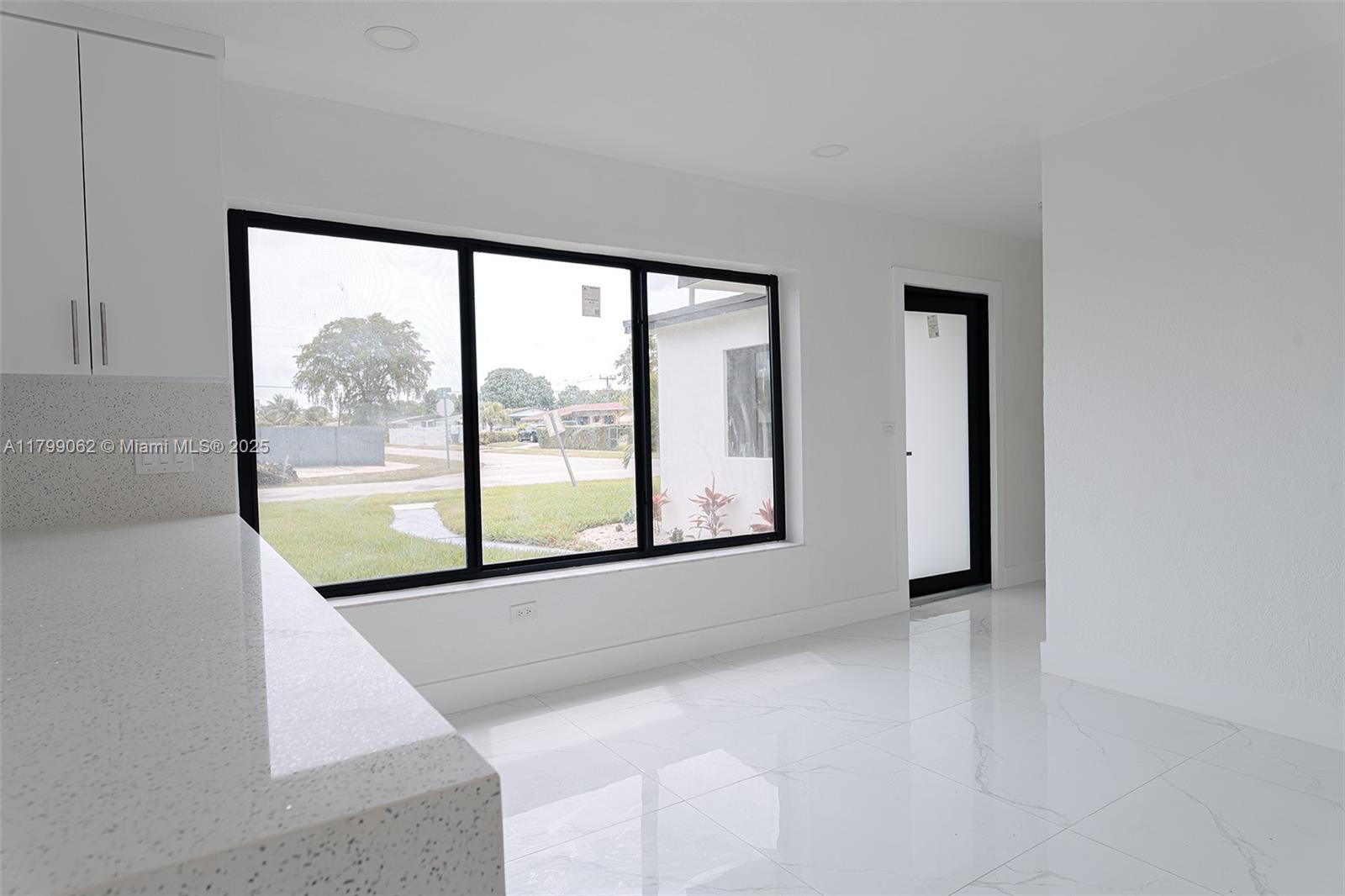 SCOTT LAKE MANOR SEC 3 - Residential