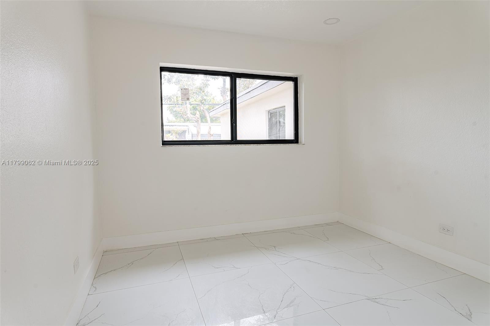 SCOTT LAKE MANOR SEC 3 - Residential