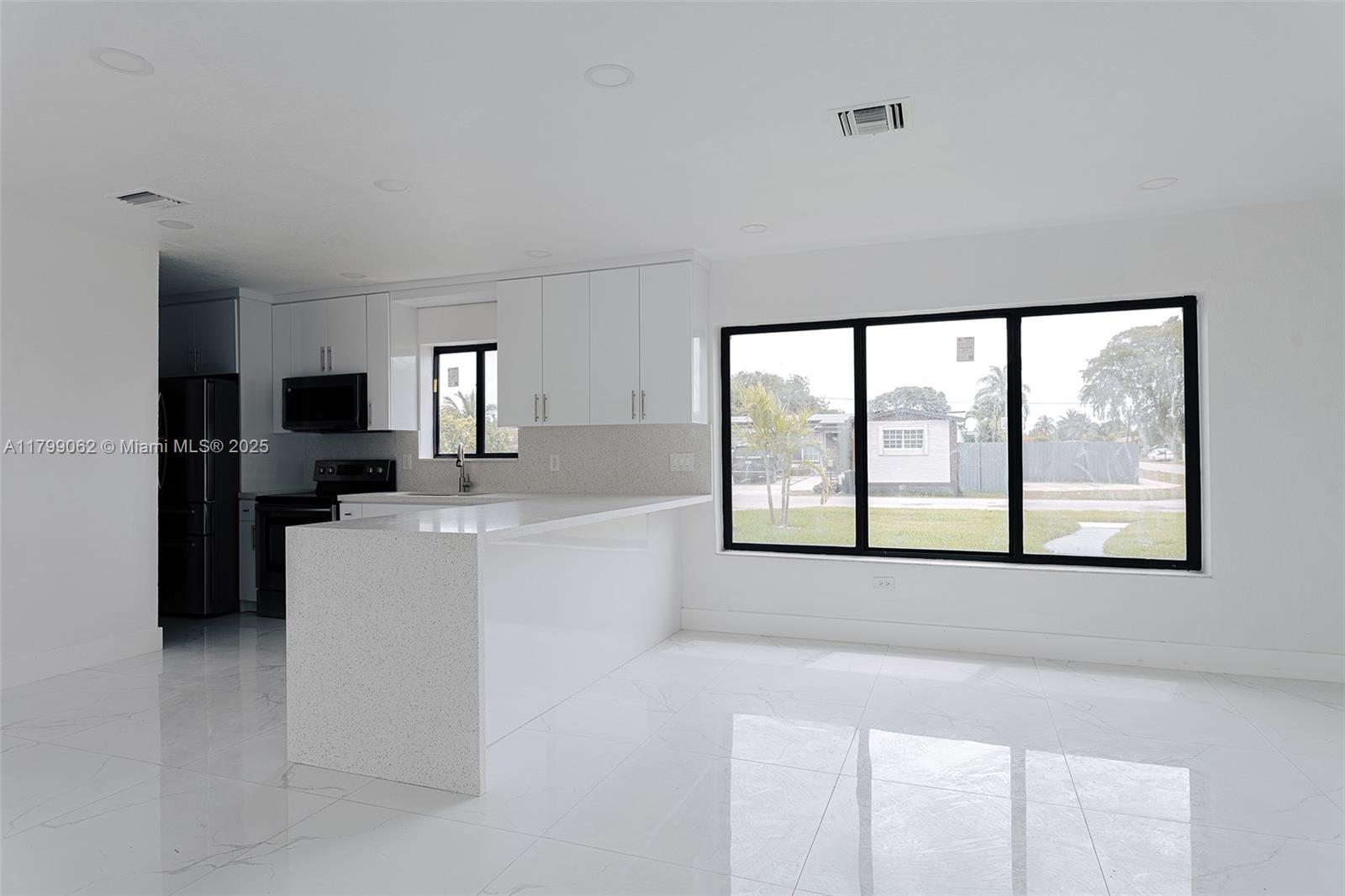 SCOTT LAKE MANOR SEC 3 - Residential