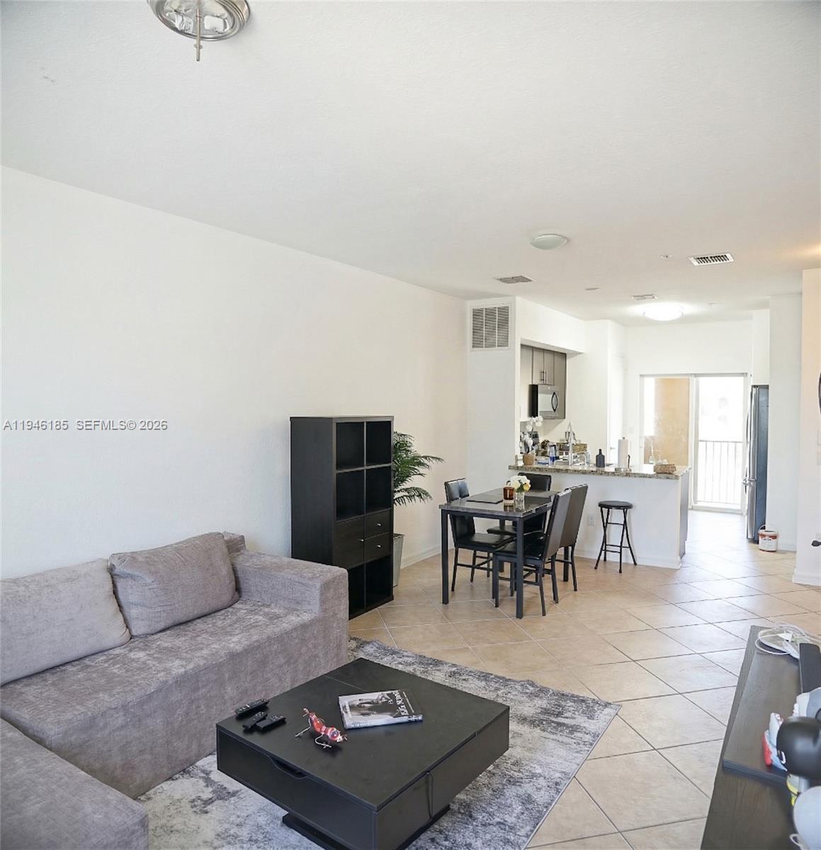 HIGHLAND PARK VILLAGE CON - Residential