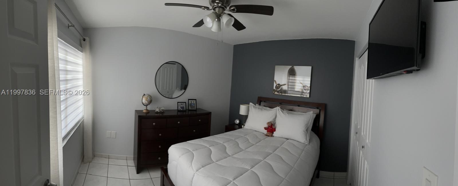 BIRD LAKES TOWNHOUSE SEC - Residential Lease