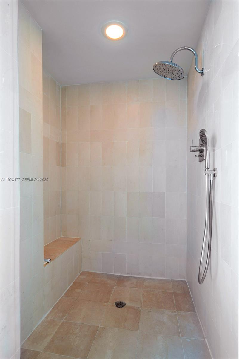 PORTOFINO TOWER CONDO - Residential Lease