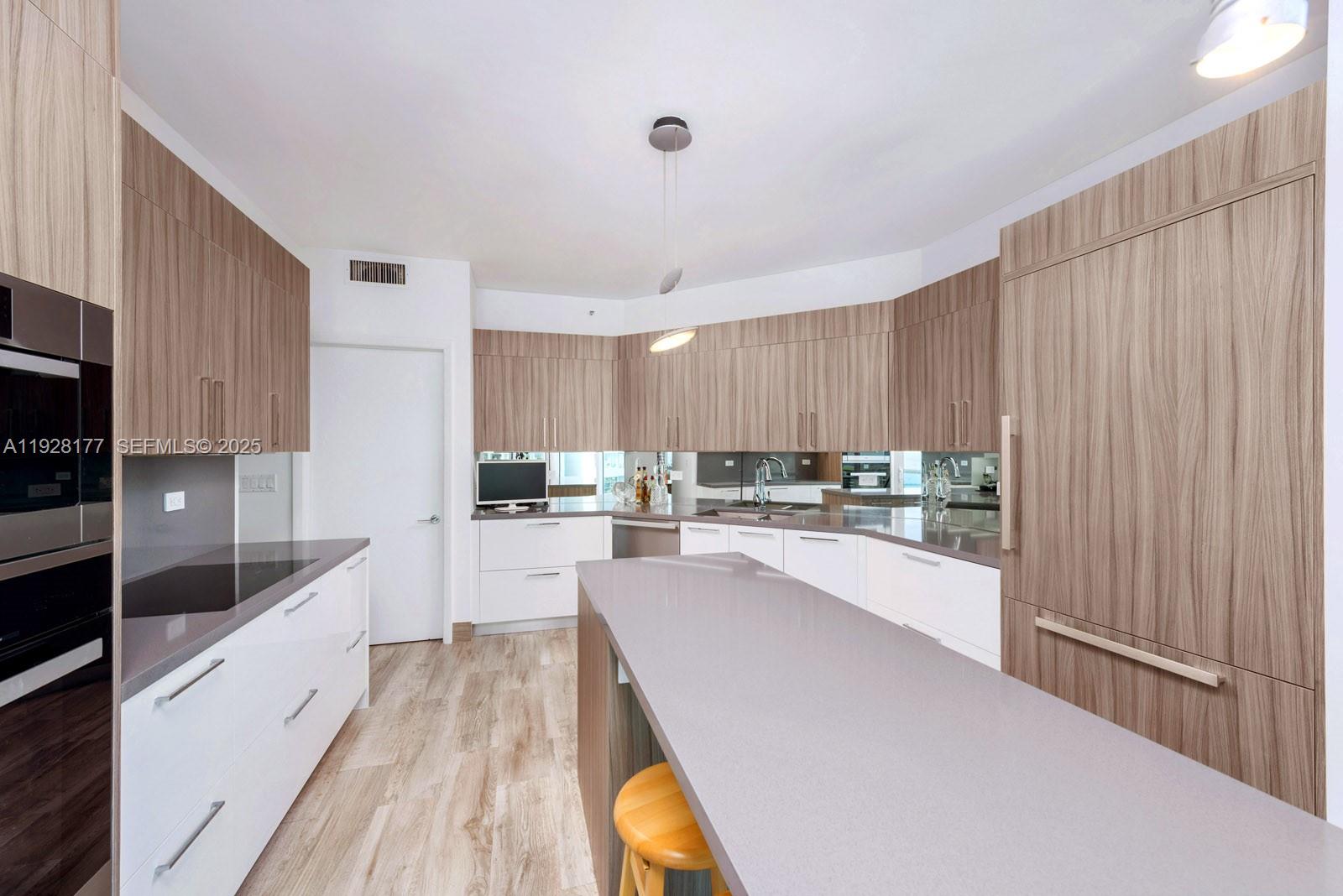 PORTOFINO TOWER CONDO - Residential Lease