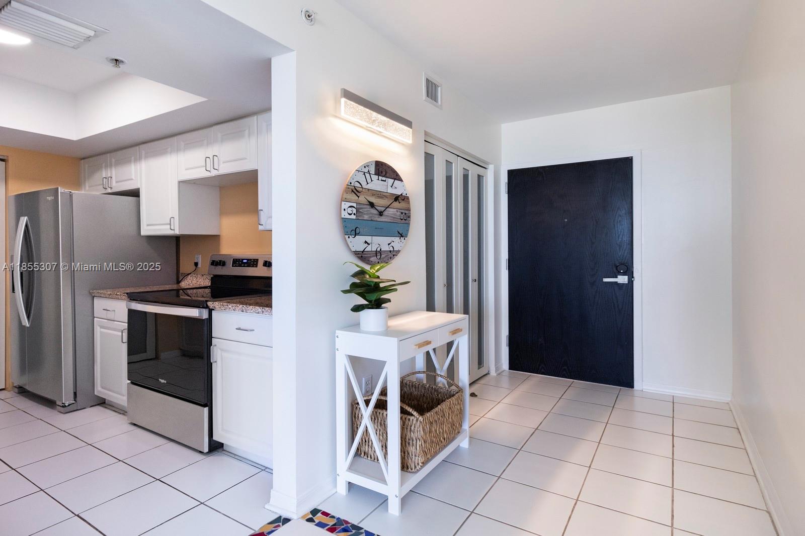 YACHT CLUB AT PORTOFINO C - Residential