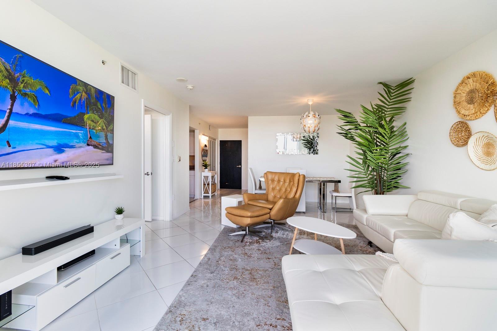 YACHT CLUB AT PORTOFINO C - Residential