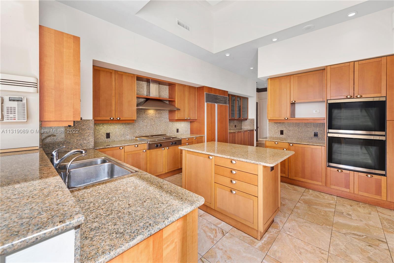 BELLA VISTA SOUTH - Residential