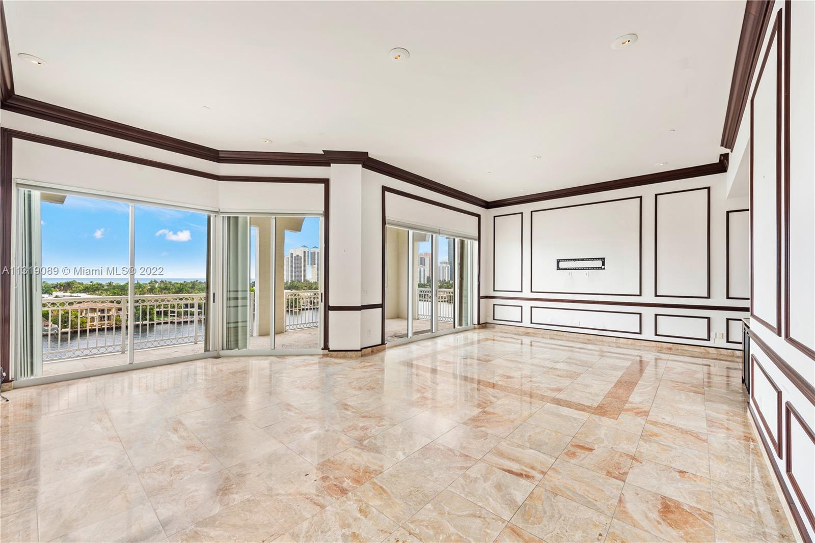 BELLA VISTA SOUTH - Residential