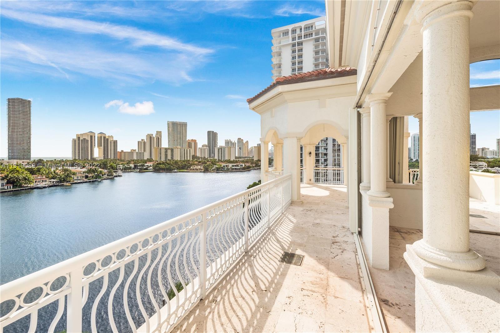 BELLA VISTA SOUTH - Residential