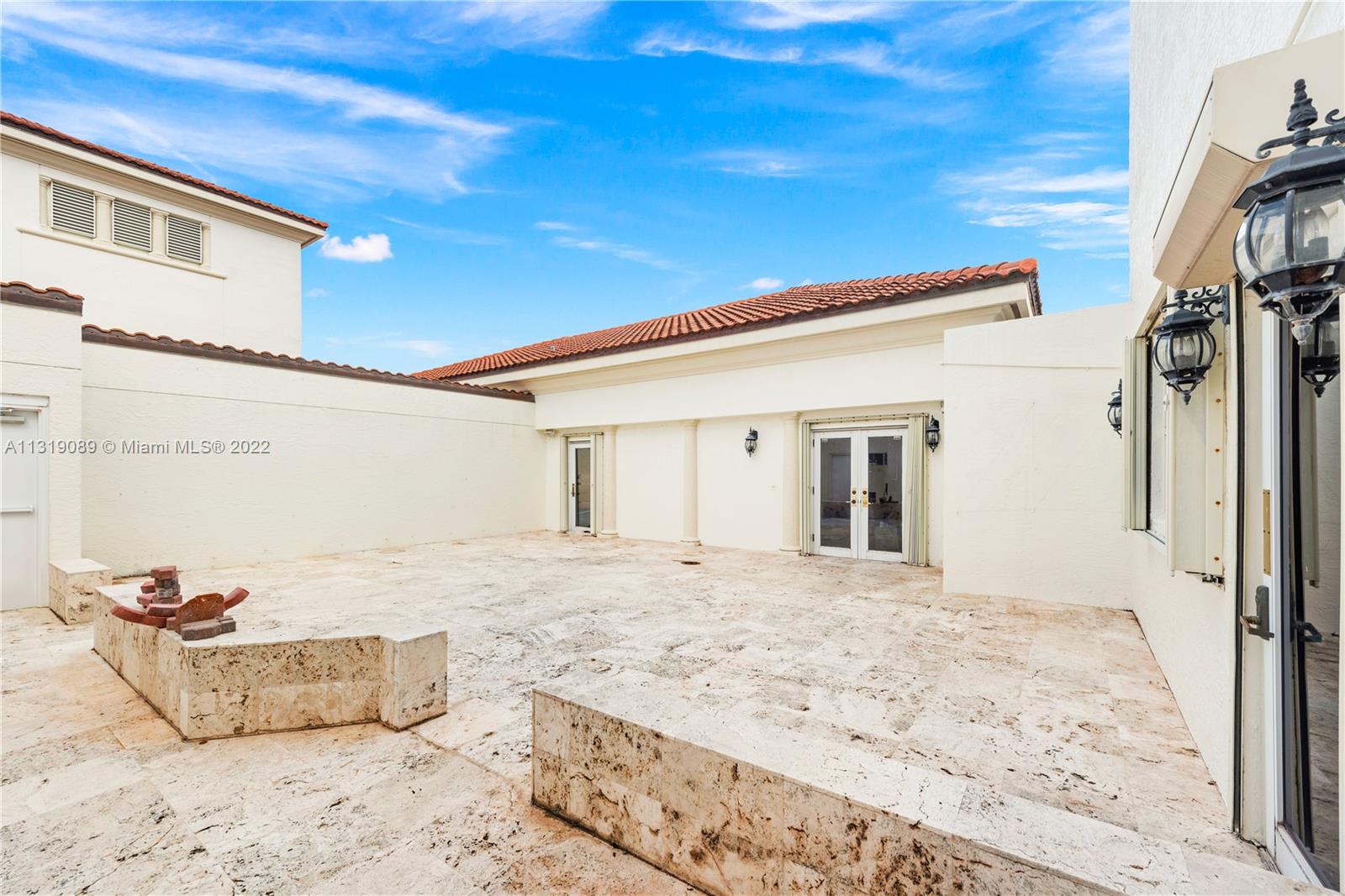 BELLA VISTA SOUTH - Residential