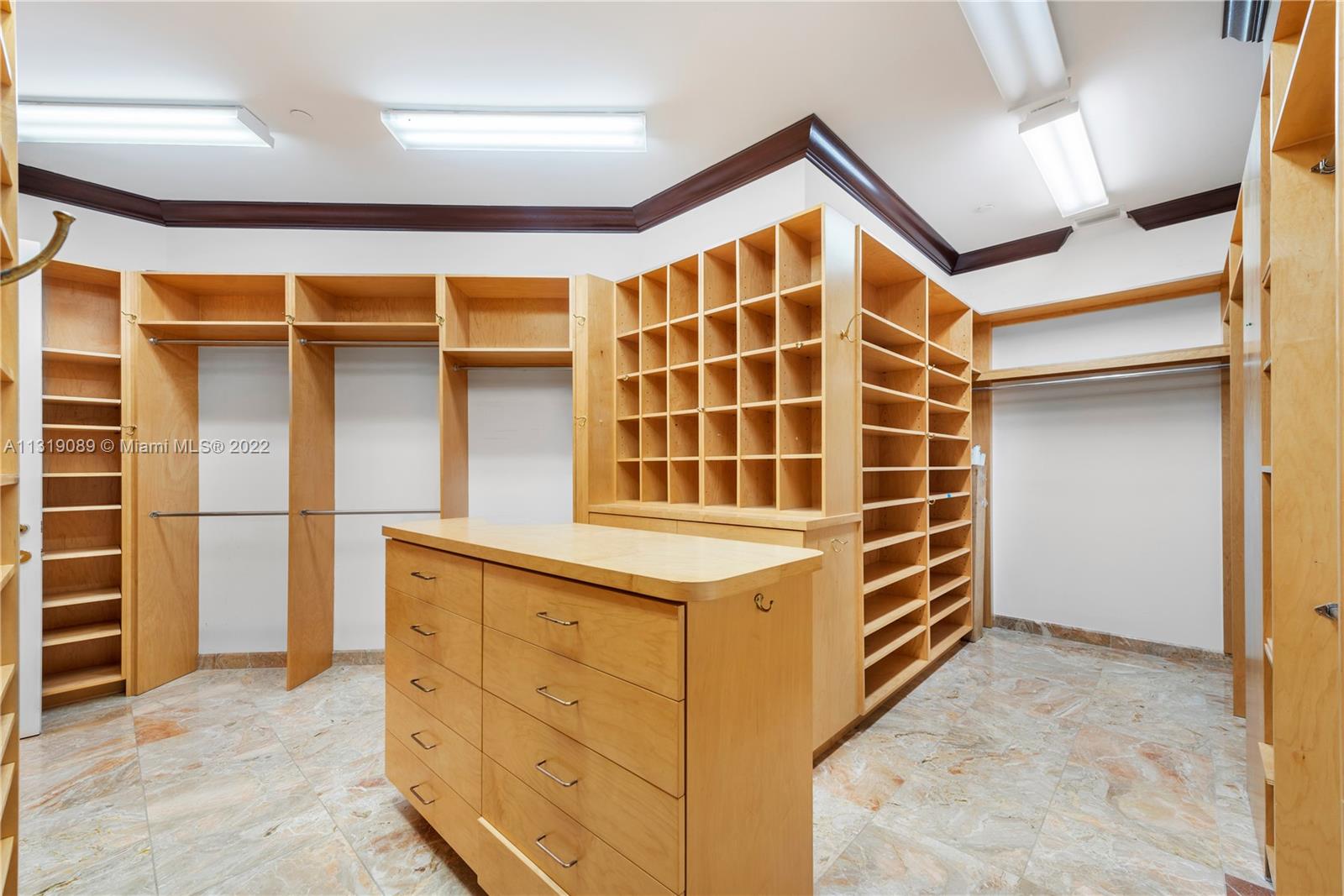 BELLA VISTA SOUTH - Residential