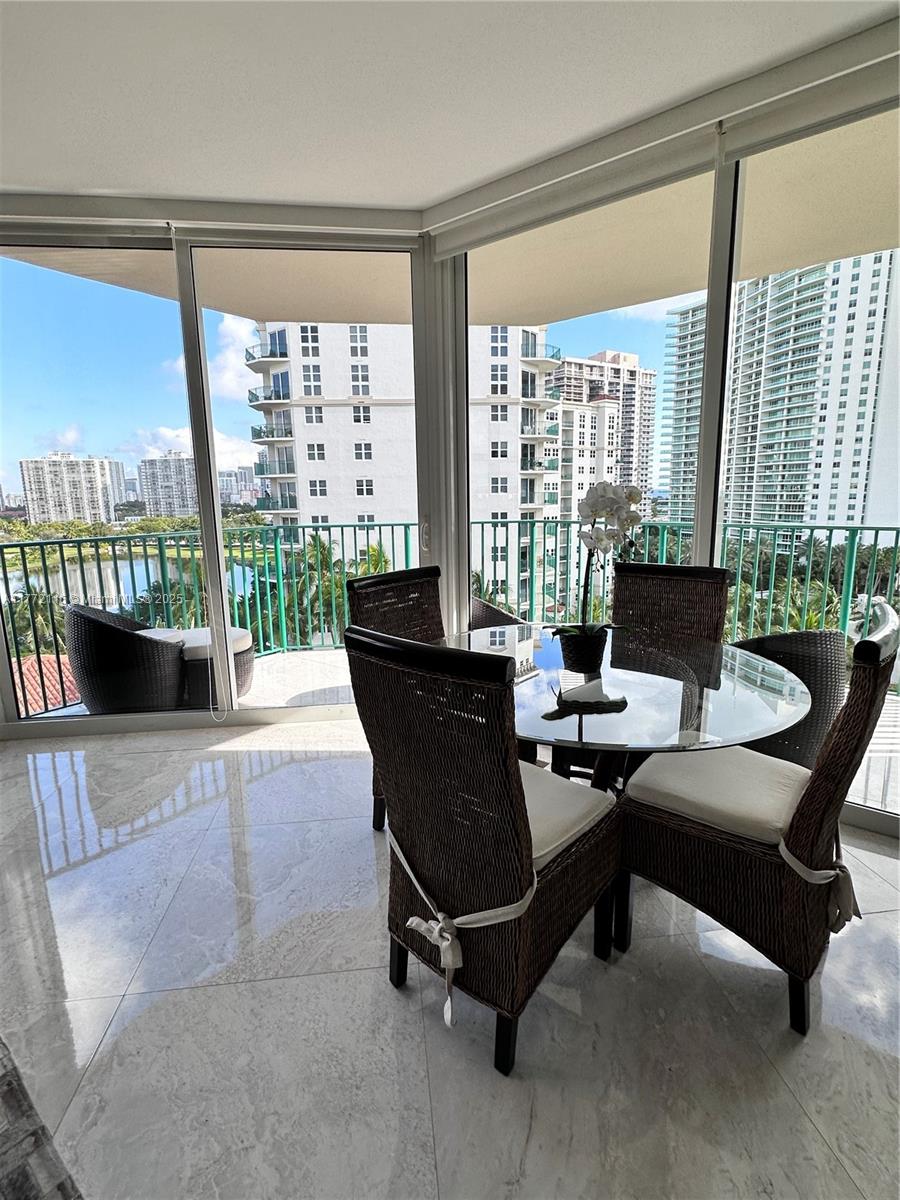 TURNBERRY VILLAGE SO TOWE - Residential