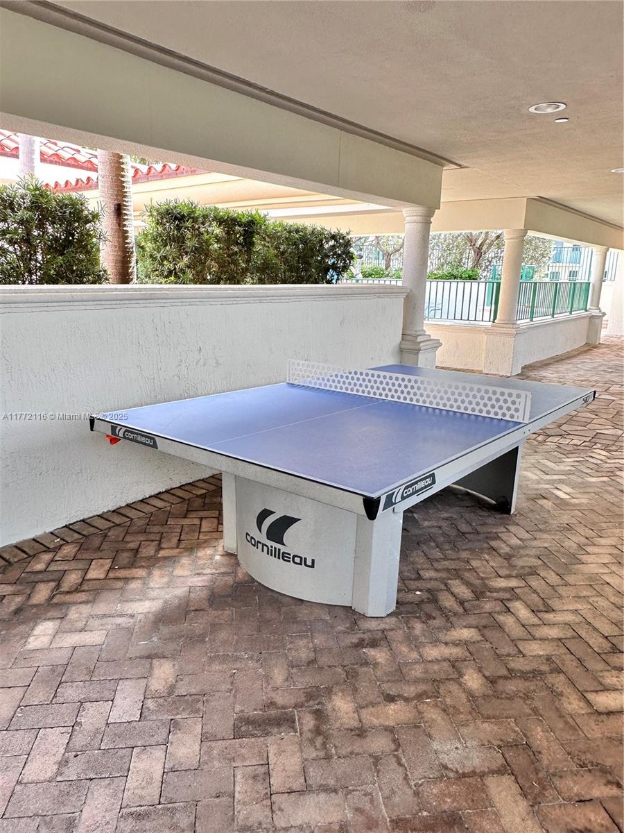 TURNBERRY VILLAGE SO TOWE - Residential