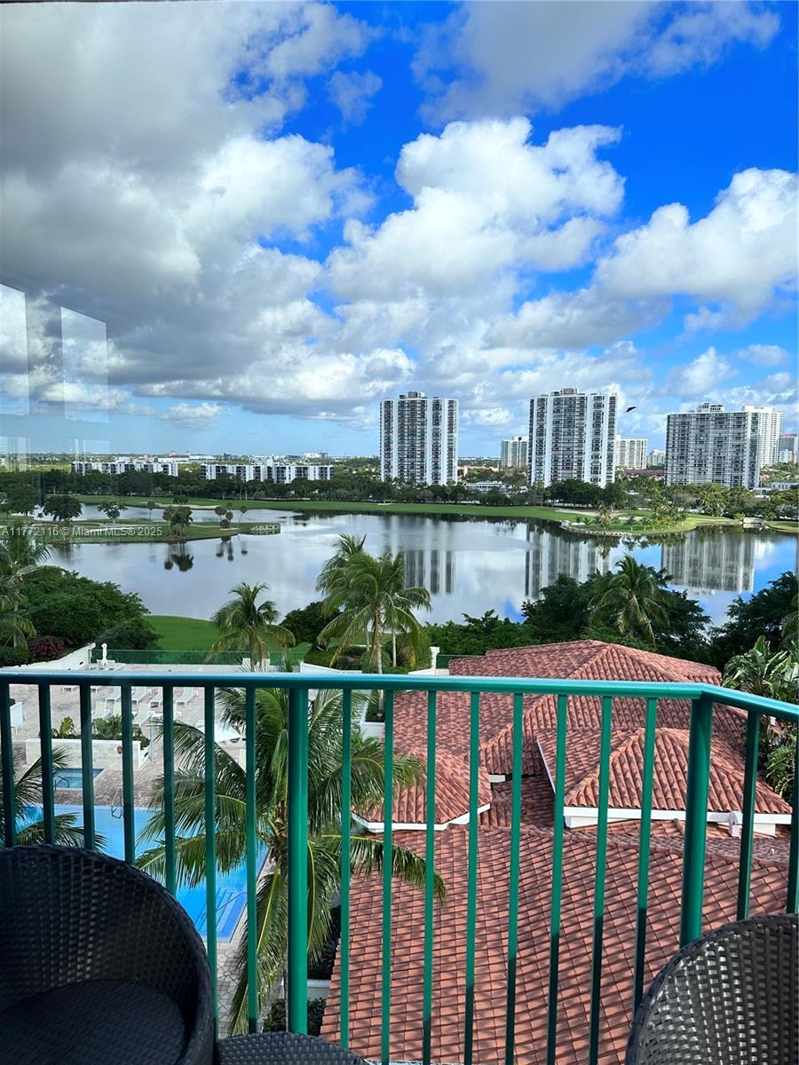 TURNBERRY VILLAGE SO TOWE - Residential