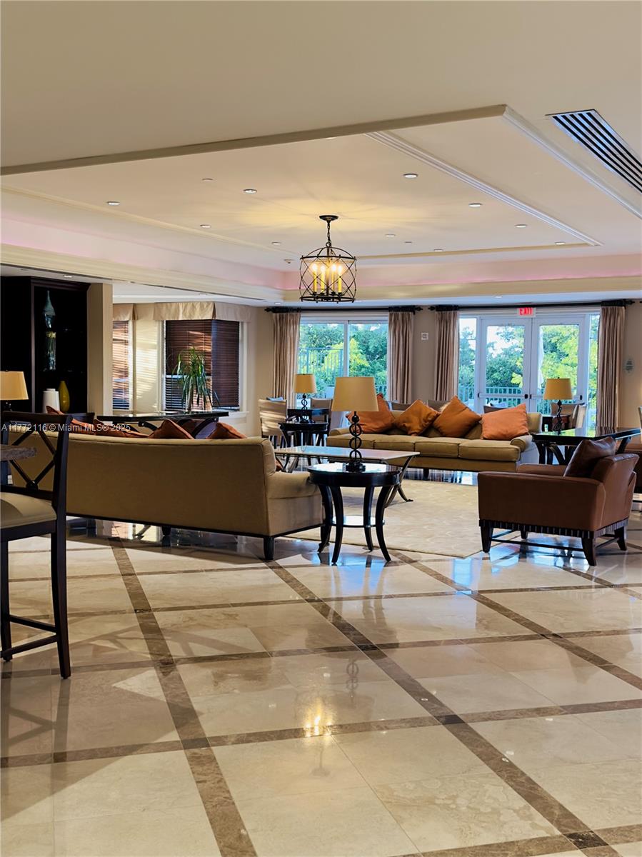 TURNBERRY VILLAGE SO TOWE - Residential