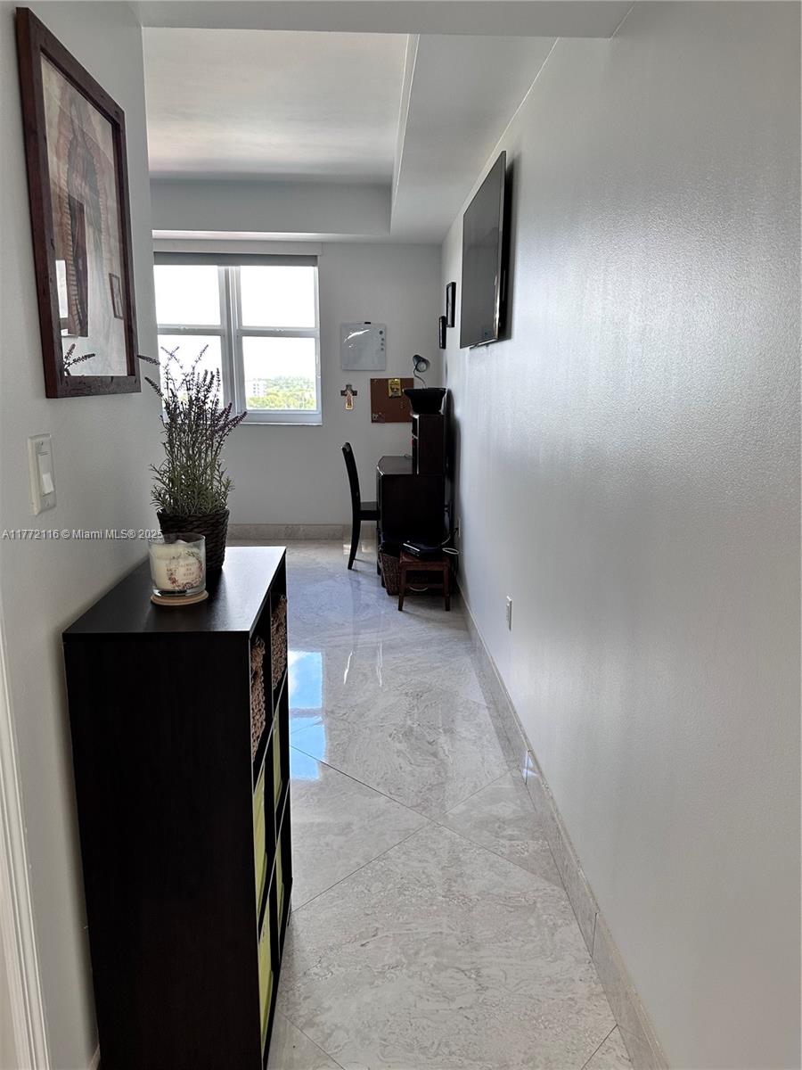 TURNBERRY VILLAGE SO TOWE - Residential