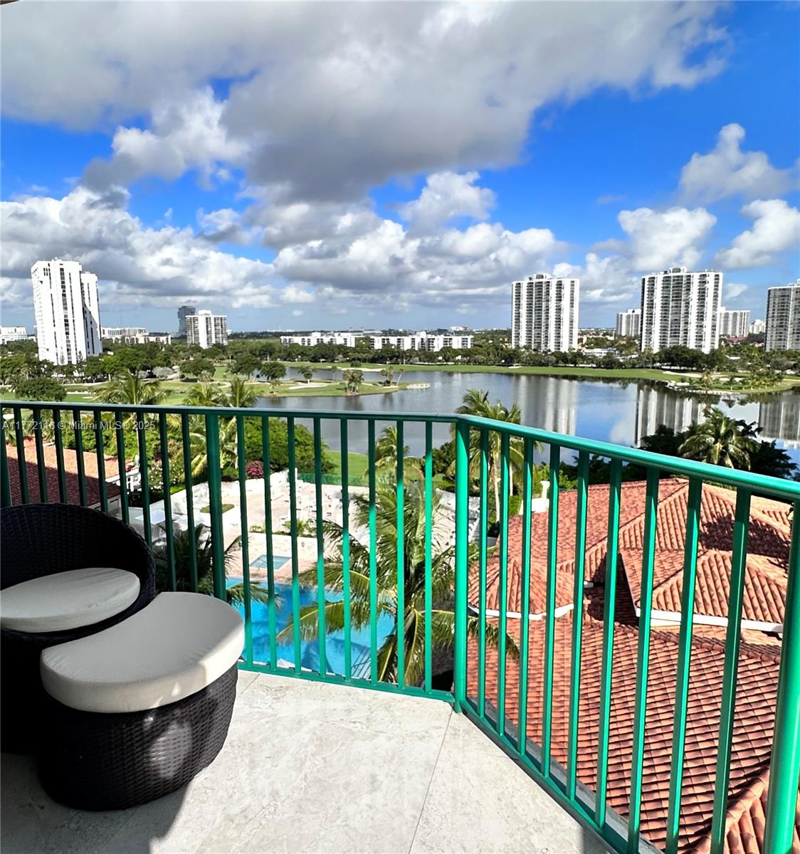 TURNBERRY VILLAGE SO TOWE - Residential