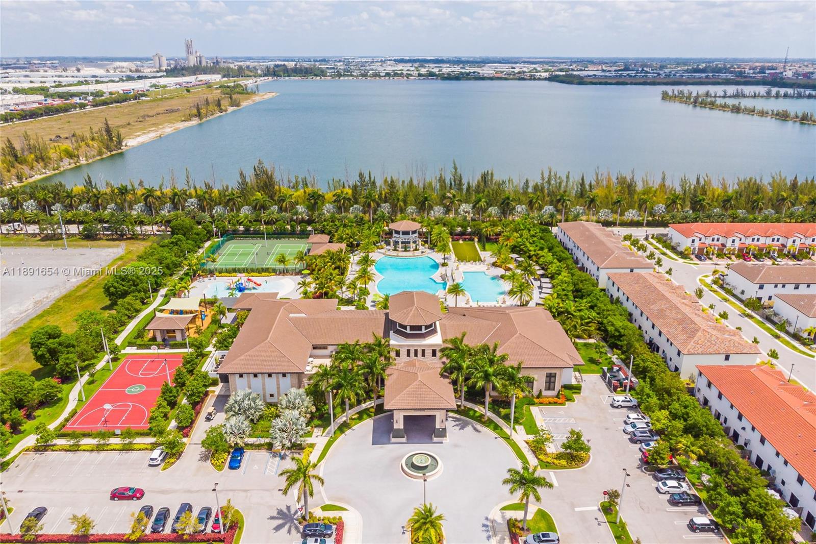GRAND BAY SOUTH VILLAS - Residential Lease