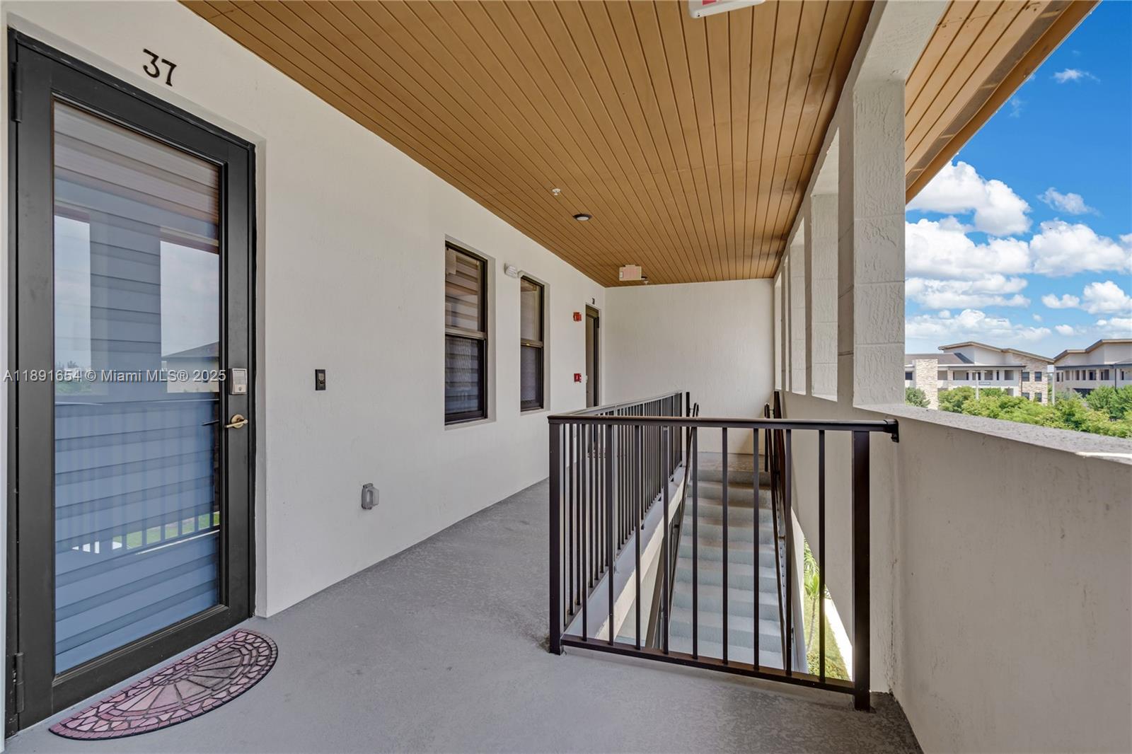 GRAND BAY SOUTH VILLAS - Residential Lease