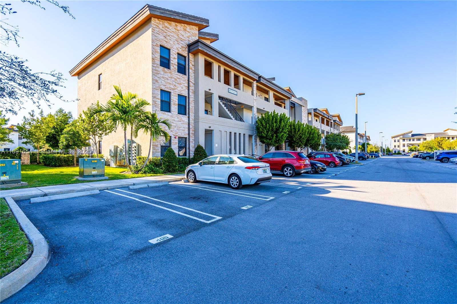 GRAND BAY SOUTH VILLAS - Residential Lease