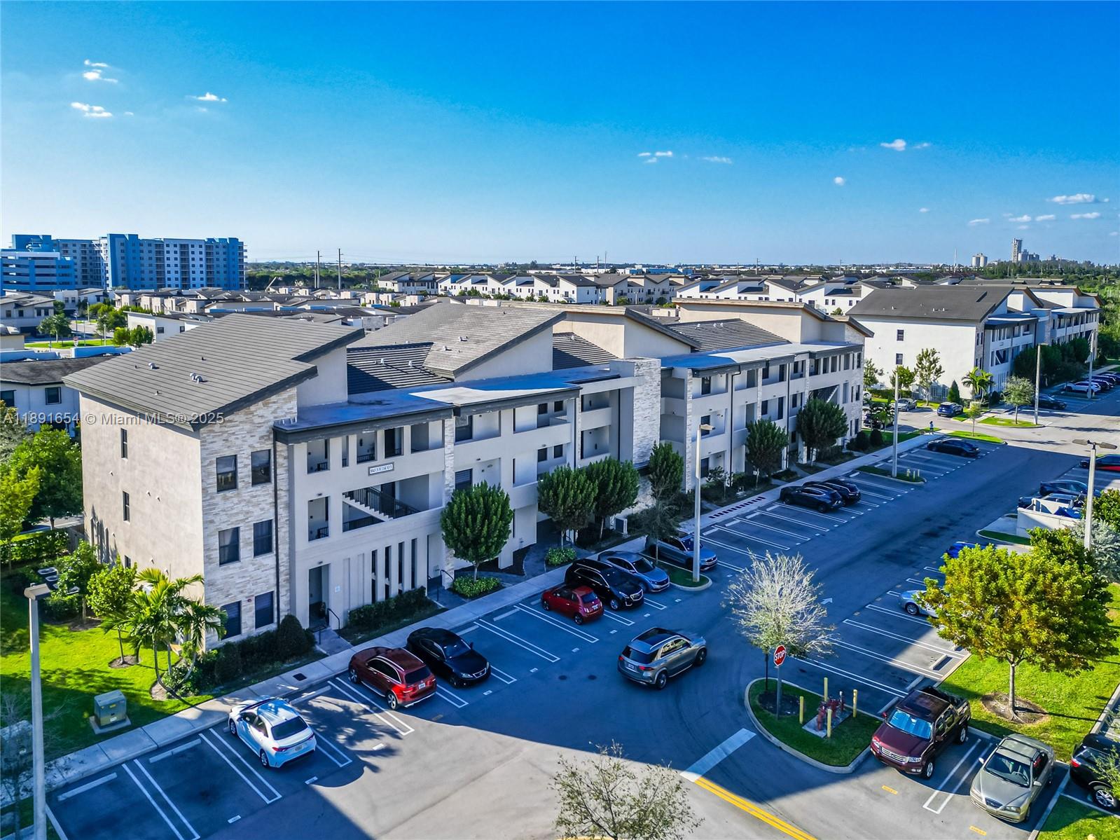 GRAND BAY SOUTH VILLAS - Residential Lease