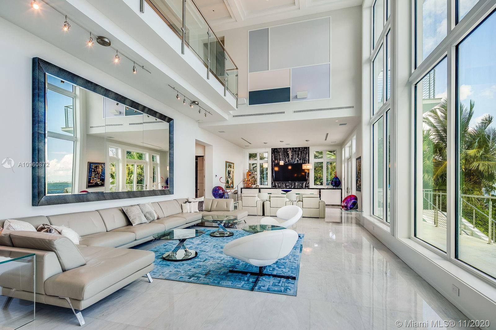 SUNRISE HARBOUR REV PL - Residential