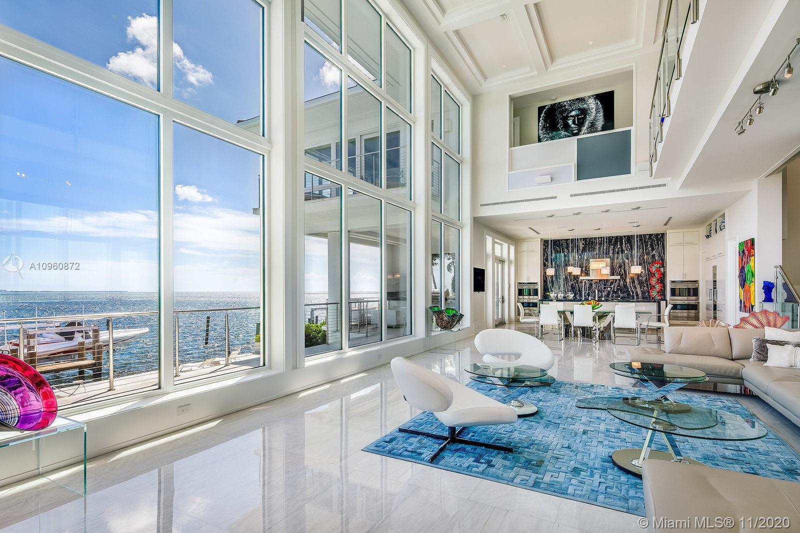 SUNRISE HARBOUR REV PL - Residential