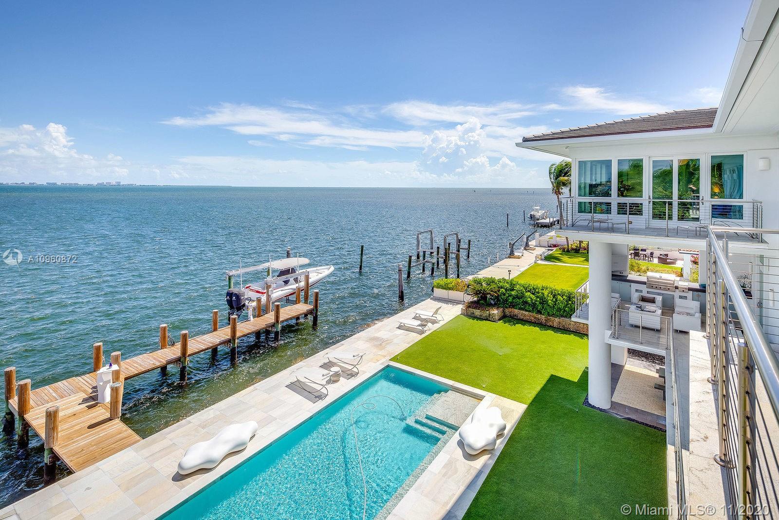 SUNRISE HARBOUR REV PL - Residential