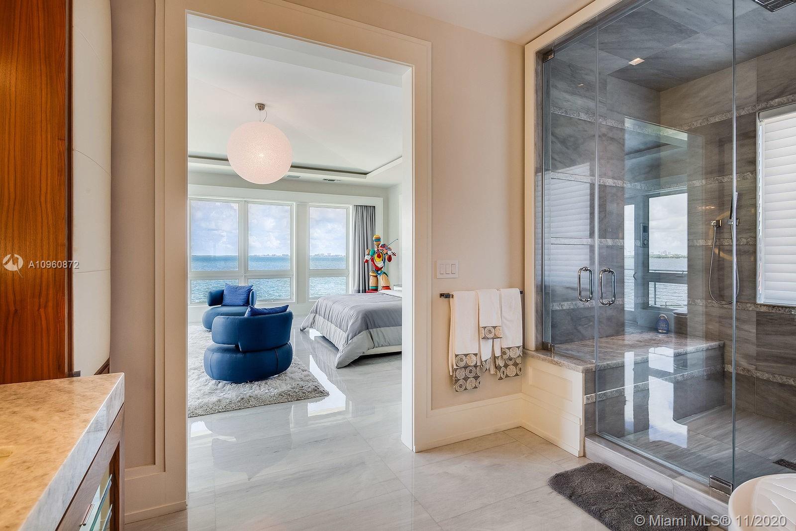 SUNRISE HARBOUR REV PL - Residential