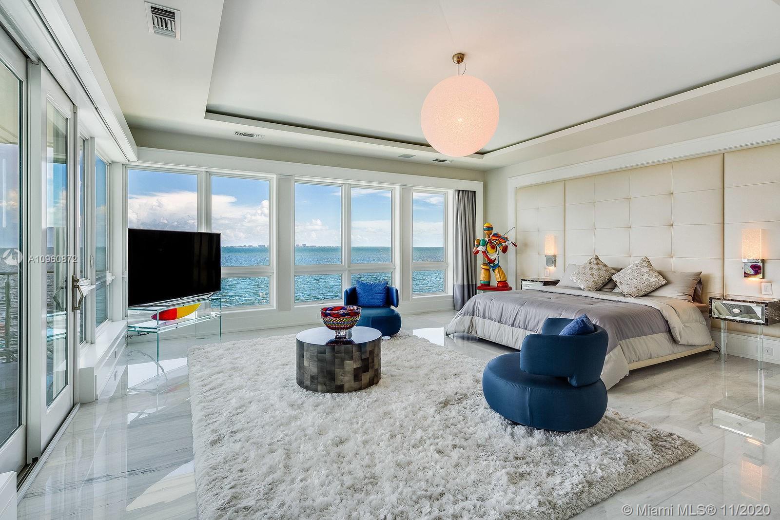 SUNRISE HARBOUR REV PL - Residential